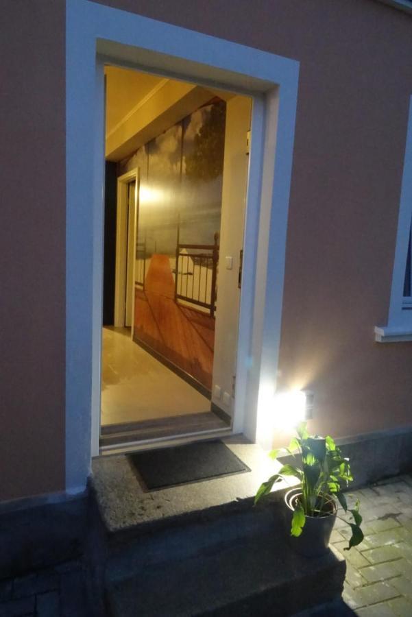 Ferienwohnung Zum See Görlitz Buitenkant foto